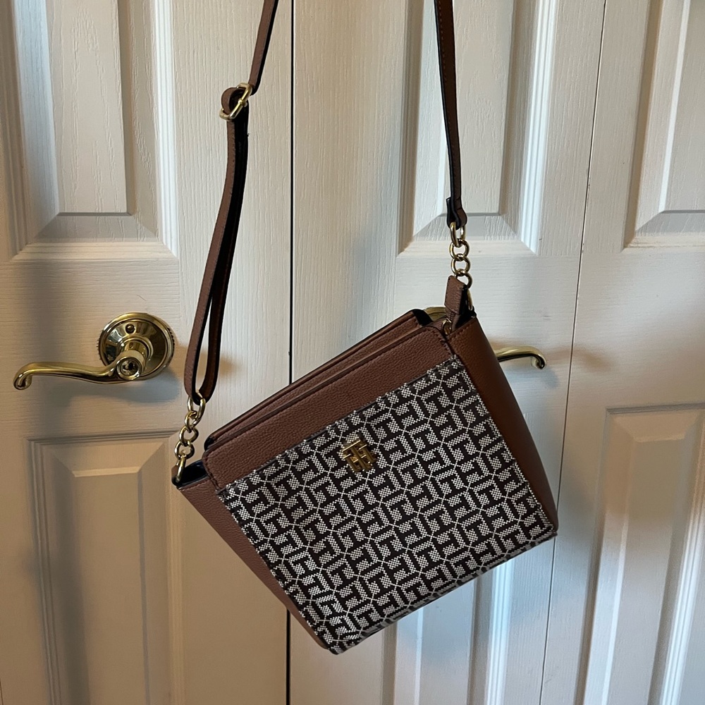 Tommy Hilfiger Crossbody Purse